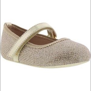 Stuart Weitzman Baby Shoe Gold Size 4